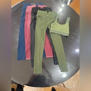 Fabletics. X4 all the same cut and size small…with one match f size small bra